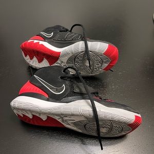 NIKE Kyrie 6 GS Basketball Youth Shoes